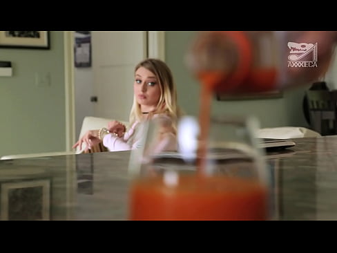 ❤️ Καυτό κορίτσι με μεγάλα βυζιά και σφιχτό μουνί παίρνει πούτσο από loser, αλλά πολύ σκληρά ❤❌ Γαμημένο βίντεο ️